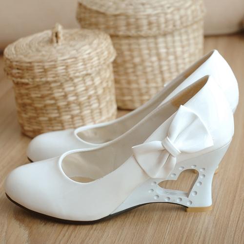 white wedge heels with bow